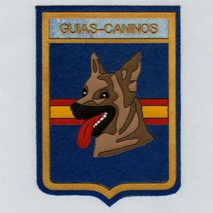 Perros policía en la especialidad de detección de drogas y explosivos